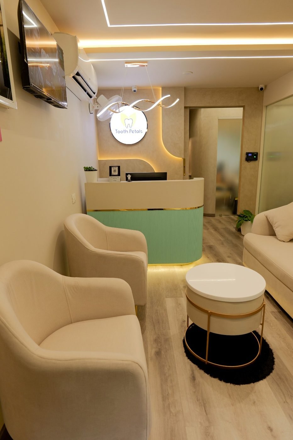 Reception and waiting lounge at the best dental clinic in Calicut